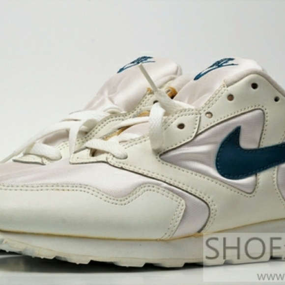 RARE Vintage Nike White 1993 (102010-131) size 9 - Picture 3 of 8